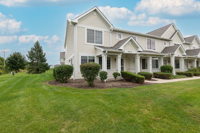 39719 N Warren Lane, Beach Park, IL 60083