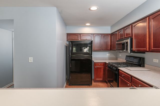 39719 N Warren Lane, Beach Park, IL 60083