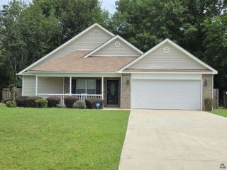 126 Sunnymeade Drive, Warner Robins, GA 31093