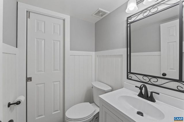 3396 MOUBRY LN, Charlottesville, VA 22911