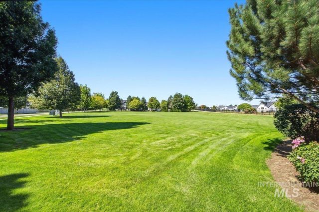 1058 E Radiant Ridge Dr., Meridian, ID 83642