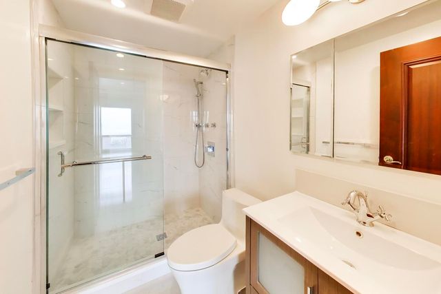 100 E HURON Street 3505, Chicago, IL 60611