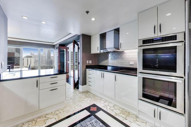 100 E HURON Street 3505, Chicago, IL 60611