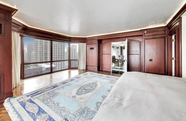 100 E HURON Street 3505, Chicago, IL 60611