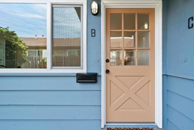 915 Cayuga Street, Santa Cruz, CA 95062