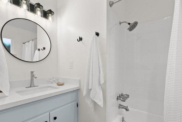 915 Cayuga Street, Santa Cruz, CA 95062