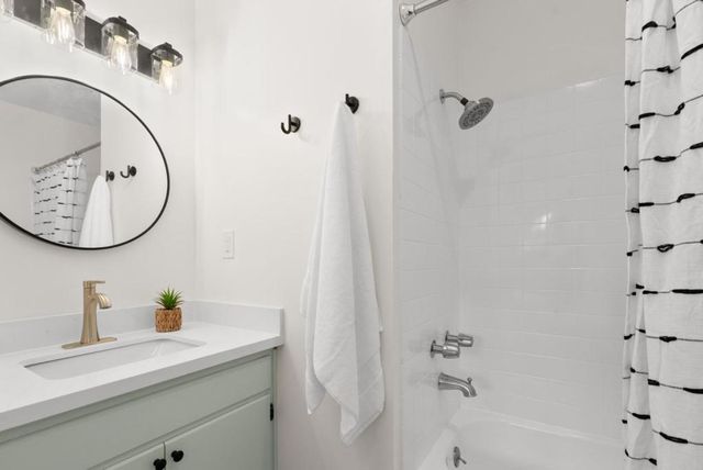 915 Cayuga Street, Santa Cruz, CA 95062