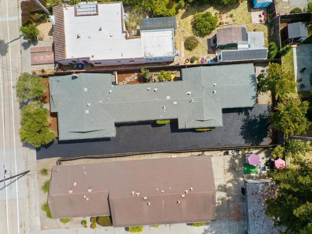 915 Cayuga Street, Santa Cruz, CA 95062