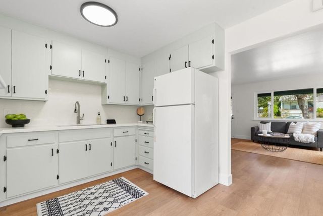 915 Cayuga Street, Santa Cruz, CA 95062