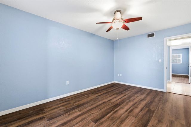 5155 9TH AVENUE N 104, St Petersburg, FL 33710