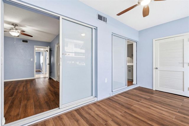 5155 9TH AVENUE N 104, St Petersburg, FL 33710