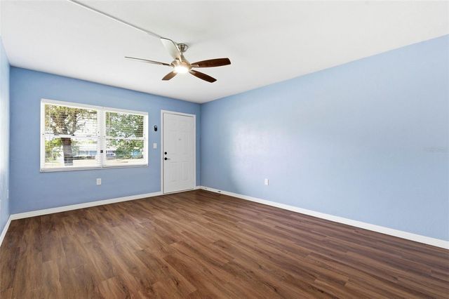 5155 9TH AVENUE N 104, St Petersburg, FL 33710