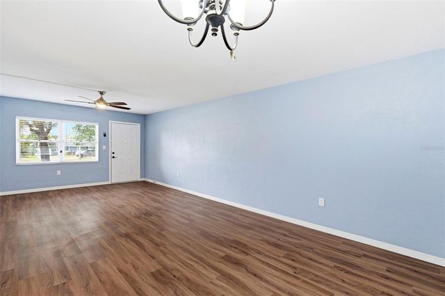 5155 9TH AVENUE N 104, St Petersburg, FL 33710