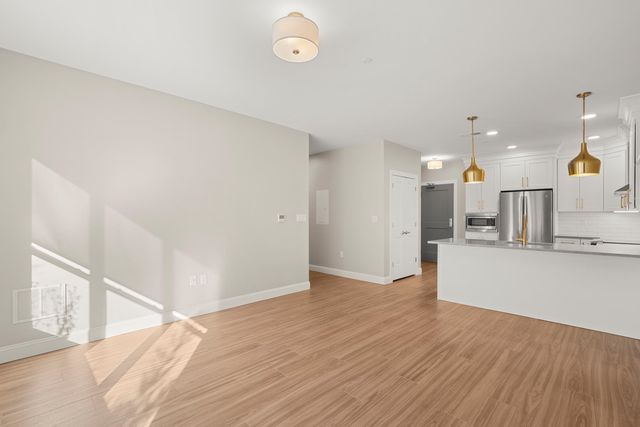 99 Foundry Place 104, Portsmouth, NH 03801