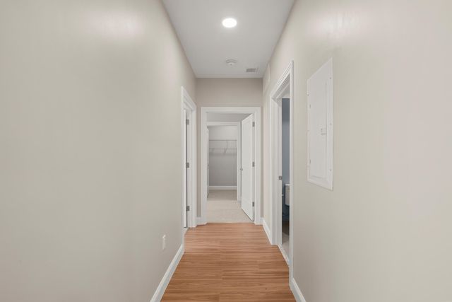 99 Foundry Place 104, Portsmouth, NH 03801