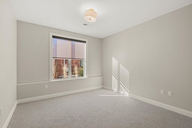 99 Foundry Place 104, Portsmouth, NH 03801