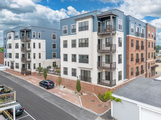 99 Foundry Place 104, Portsmouth, NH 03801