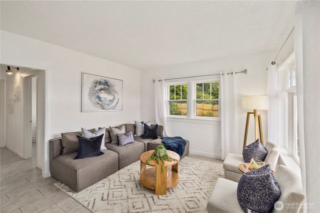 1549 Charleston Beach Road W, Bremerton, WA 98312