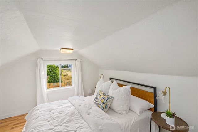 1549 Charleston Beach Road W, Bremerton, WA 98312