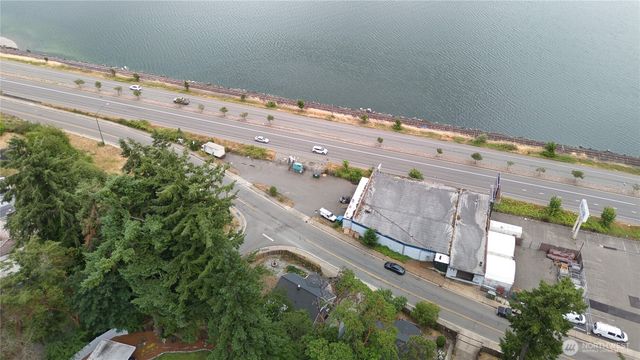 1549 Charleston Beach Road W, Bremerton, WA 98312