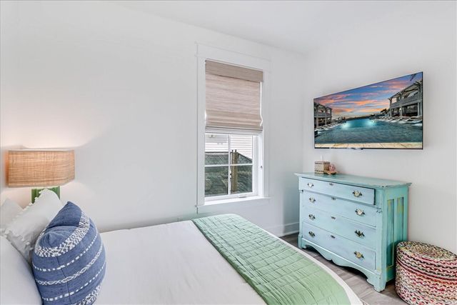 204 Tailwind Dr, Port Aransas, TX 78373