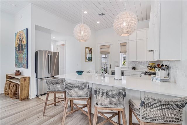 204 Tailwind Dr, Port Aransas, TX 78373