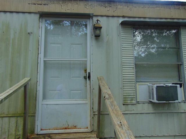 431 Terlingua Street, Livingston, TX 77351