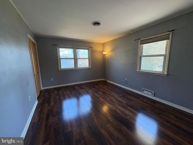 75 WINDING WAY, Hamilton, NJ 08620