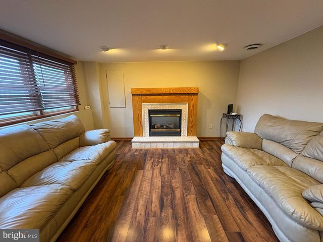 75 WINDING WAY, Hamilton, NJ 08620