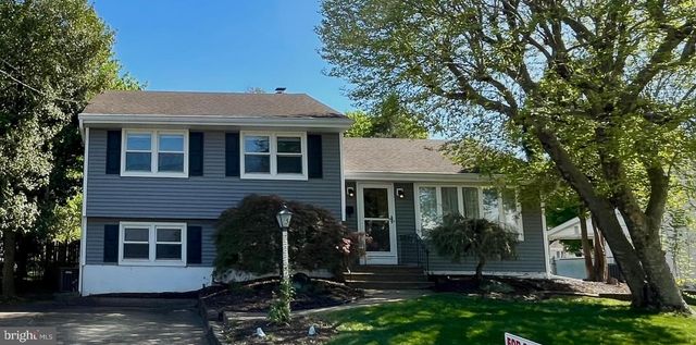 75 WINDING WAY, Hamilton, NJ 08620