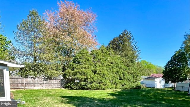 75 WINDING WAY, Hamilton, NJ 08620