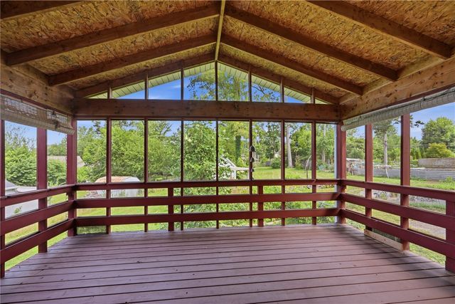 1606 Maplewood Drive NE, Cedar Rapids, IA 52402