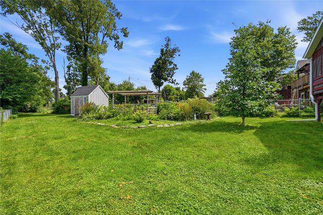 1606 Maplewood Drive NE, Cedar Rapids, IA 52402