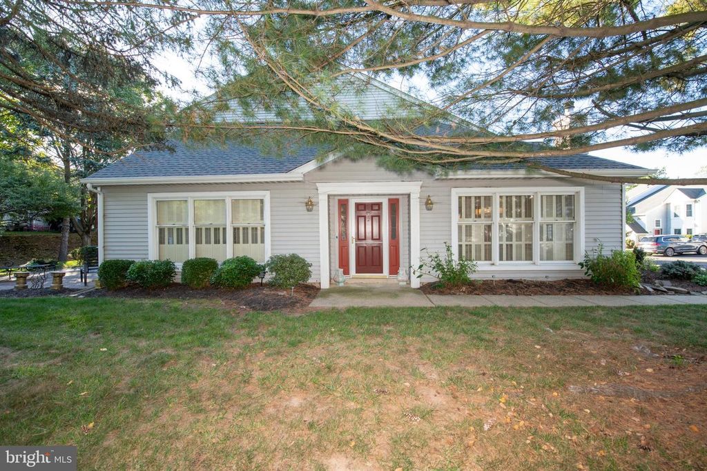41 NATHAN CT, Newtown, PA 18940