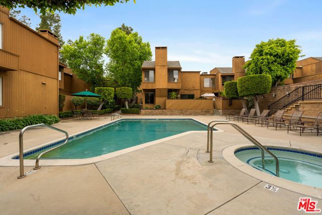 100 Hurlbut Street 12, Pasadena, CA 91105