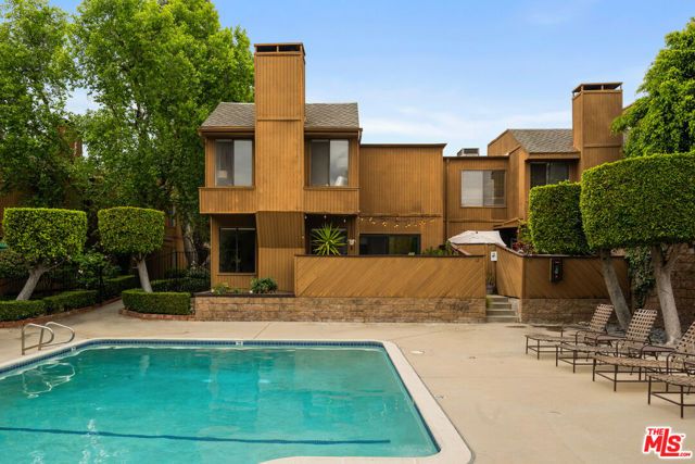 100 Hurlbut Street 12, Pasadena, CA 91105