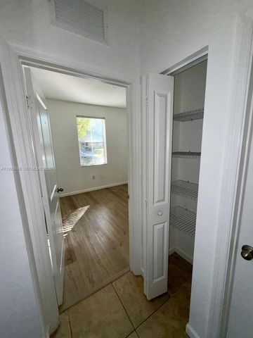 11581 SW 244th St 11581, Homestead, FL 33032