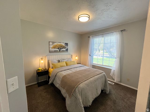 1317 E KNOLLWOOD DR, Sandy, UT 84092