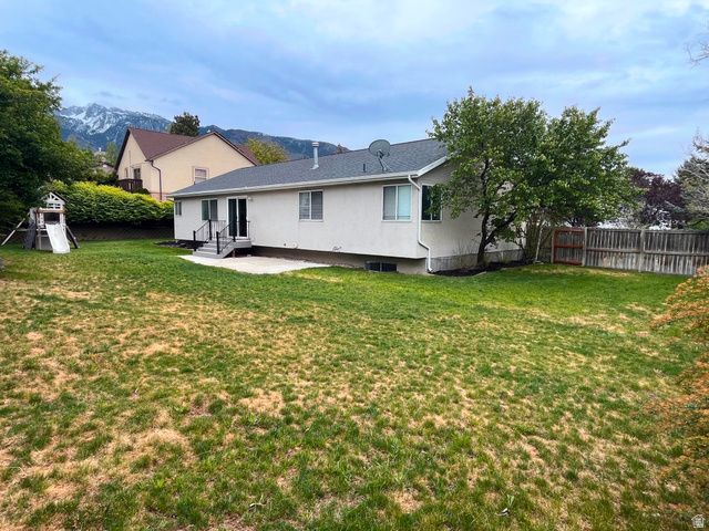1317 E KNOLLWOOD DR, Sandy, UT 84092