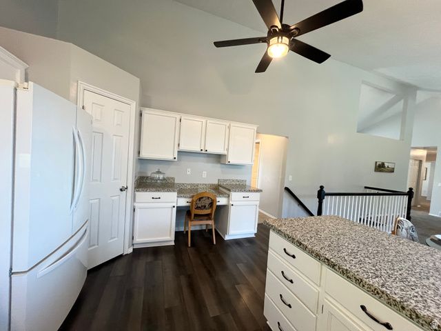 1317 E KNOLLWOOD DR, Sandy, UT 84092