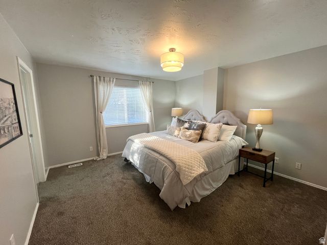 1317 E KNOLLWOOD DR, Sandy, UT 84092