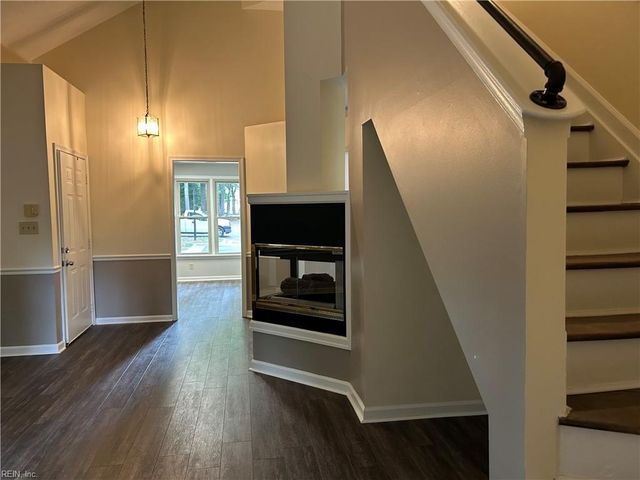 105 Knoll CRST, Yorktown, VA 23692