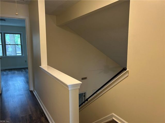 105 Knoll CRST, Yorktown, VA 23692