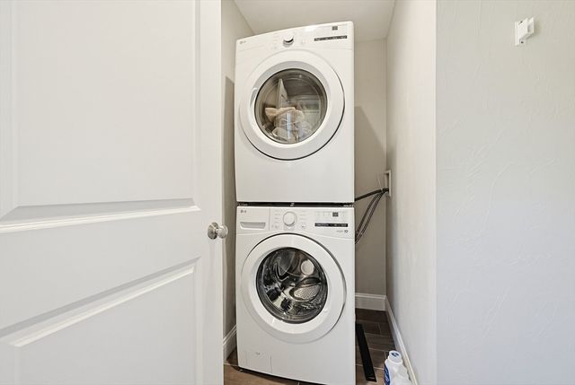 230 Old Center St, Middleboro, MA 02346