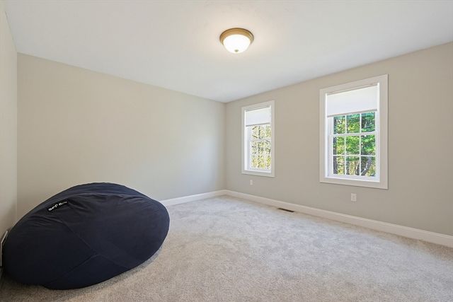 230 Old Center St, Middleboro, MA 02346