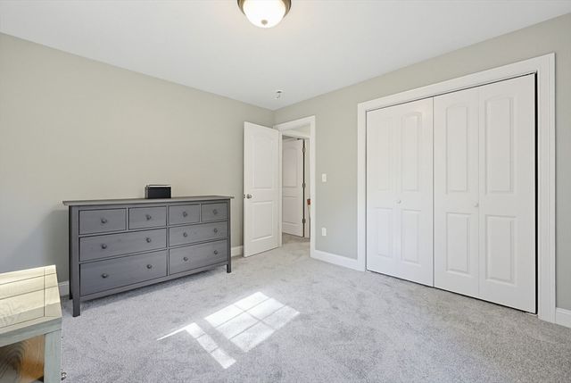 230 Old Center St, Middleboro, MA 02346