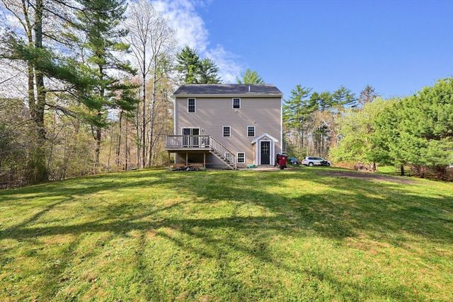 230 Old Center St, Middleboro, MA 02346