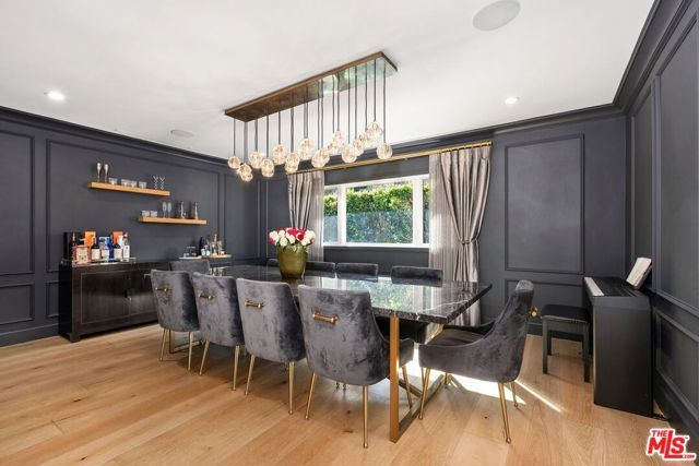 2120 San Ysidro Drive, Beverly Hills, CA 90210