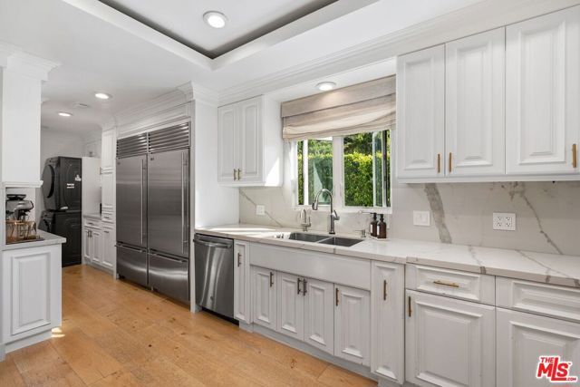 2120 San Ysidro Drive, Beverly Hills, CA 90210