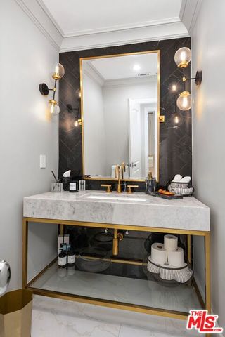 2120 San Ysidro Drive, Beverly Hills, CA 90210